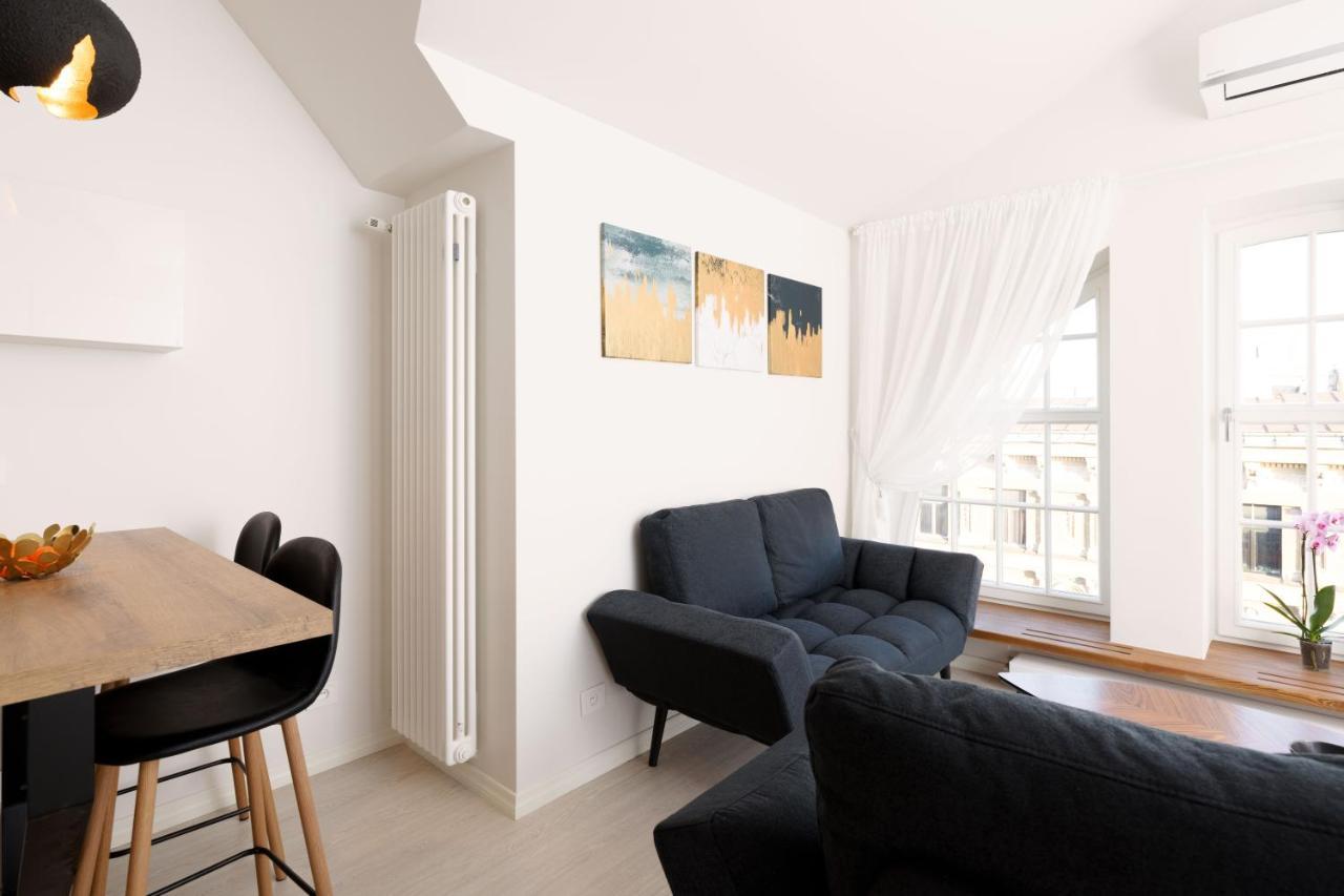 Bright Attic Flat In The Centre Apartment Riga Bagian luar foto