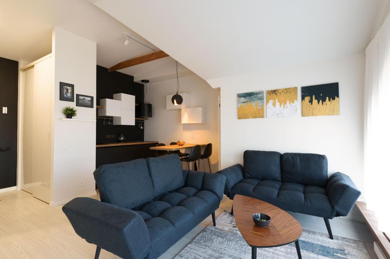 Bright Attic Flat In The Centre Apartment Riga Bagian luar foto
